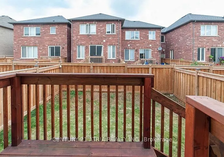 58 Mondial Cres — Photo 21