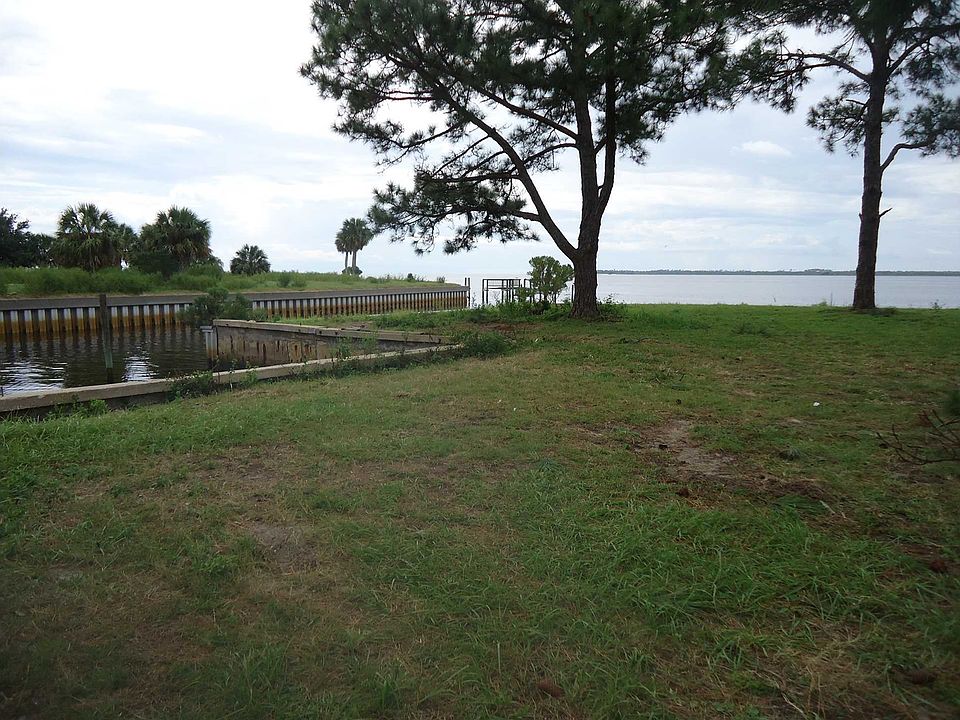 1st image of 65 Blue Heron Way