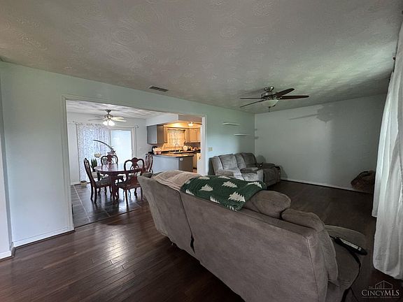 3rd image of 7319 Fairground Rd