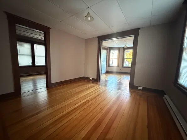 21 Howard St #3, Waterbury, CT 06705