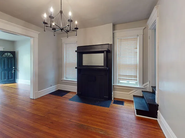 74 Euclid Ave — Photo 5