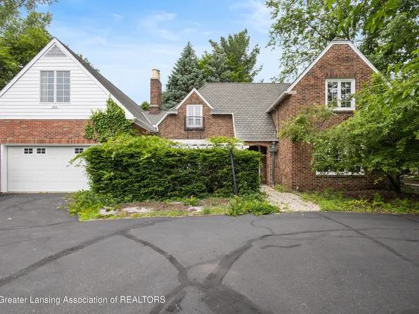 201 Abbott Woods Dr, East Lansing, MI 48823
