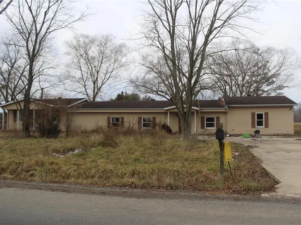4201 Valier Carpet Rd, Tamaroa, IL 62888