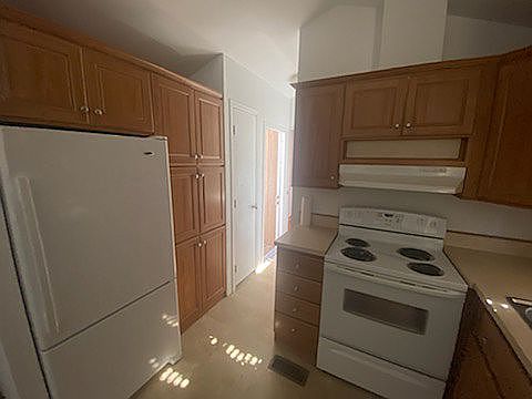 5th image of 4300 Prospect Ave NE Trailer 35