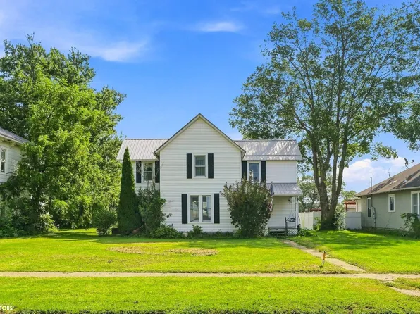 303 Center St, Middletown, IA 52638