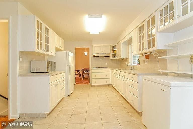 2nd image of 9929 Clearfield Ave