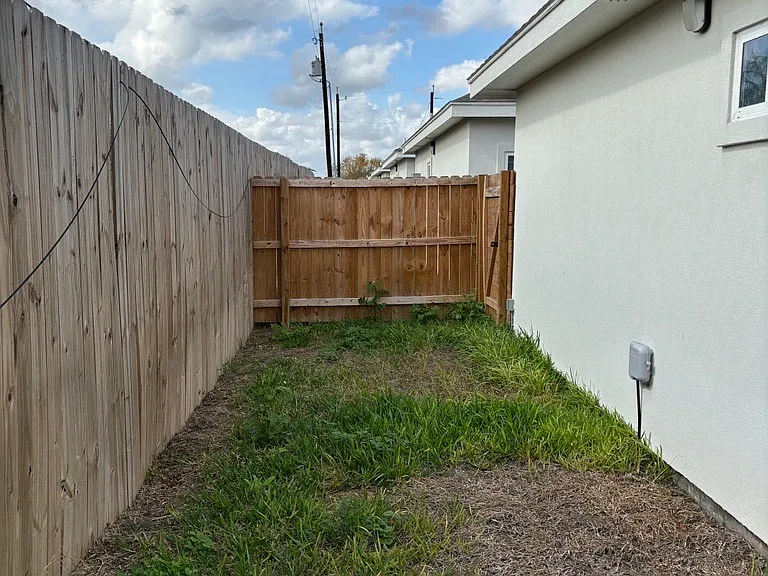 312 W Campeche Ave #4 — Photo 5