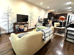 2031 W Moffat St #1, Chicago, IL 60647