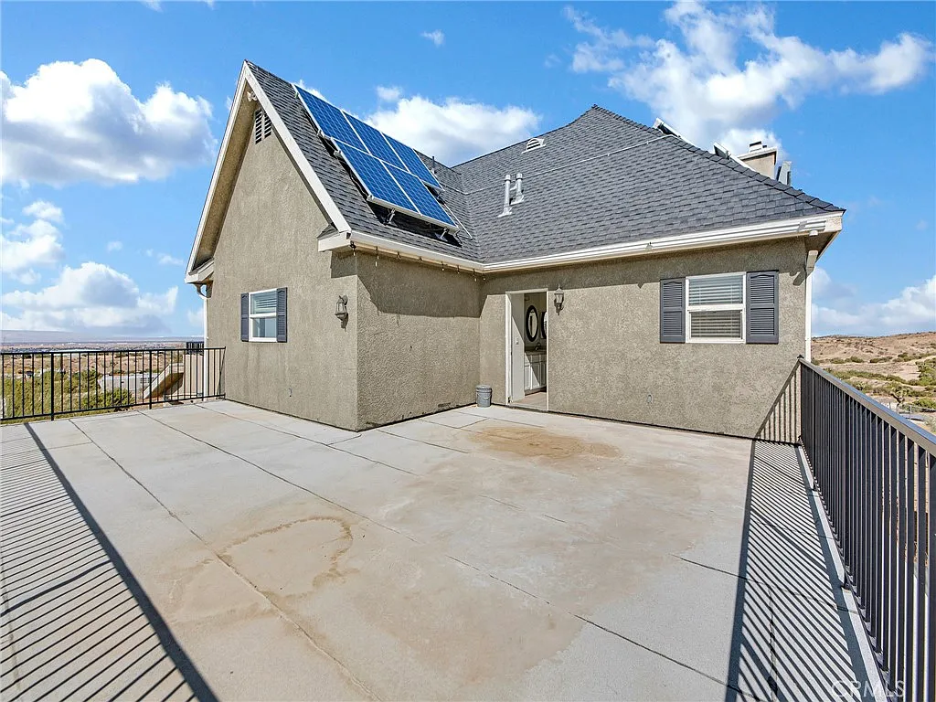 4 bed, 3085 sqft, $5,000 — Photo 4