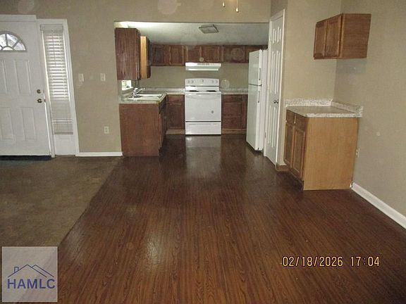 3rd image of 119 Cherokee Cir
