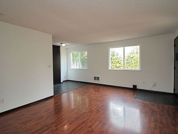 4th image of 3509-3513 SE 72nd Ave #3511
