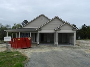 73 Seahorse Ct, Benson, NC 27504