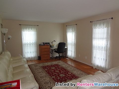 2nd image of 9838 Maple Leaf Dr