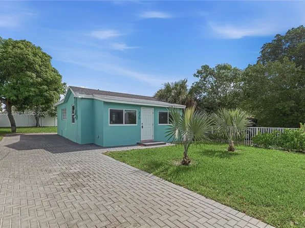 335 NE 12th Ave, Boynton Beach, FL 33435