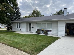 1201 Searle Dr, Normal, IL 61761