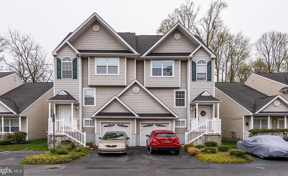 1st image of 17293 Queen Anne Way