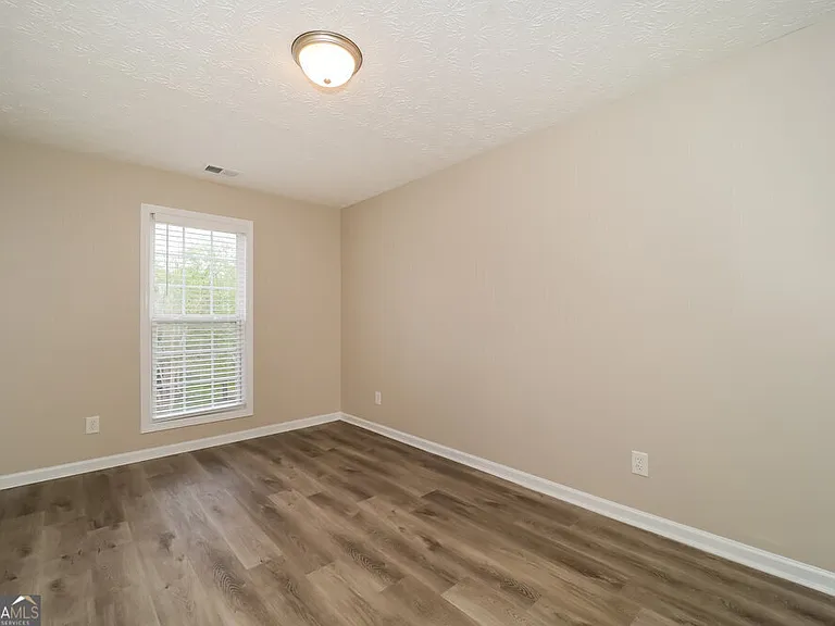 208 Arbor Creek Dr — Photo 14