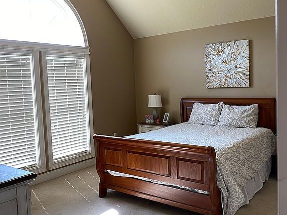 Beautiful master bedroom 
