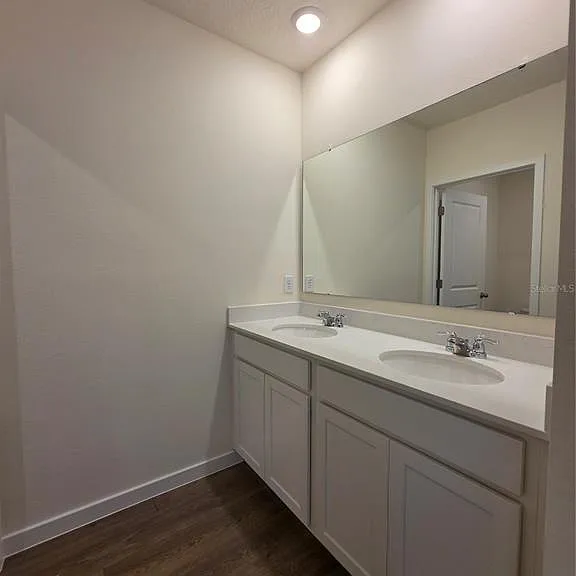 1013 Champion Ridge Dr — Photo 31