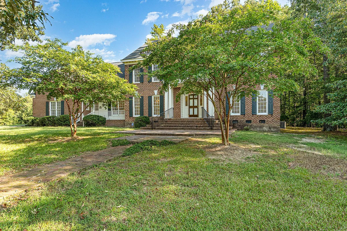 Building Photo - 5101 Holly Ridge Farm Rd