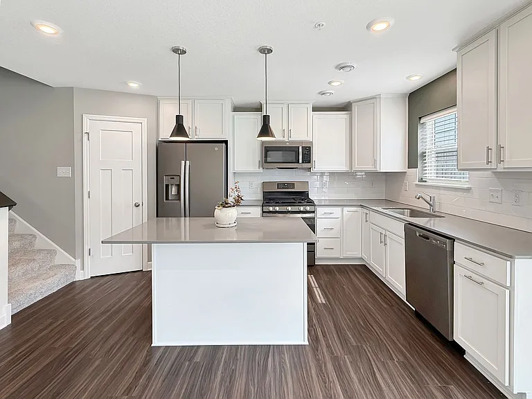 9484 Bridle Way — Photo 3