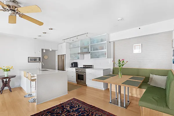 Rented by Compass | media 14