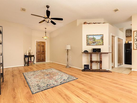 5th image of 55 Crepe Myrtle Ct