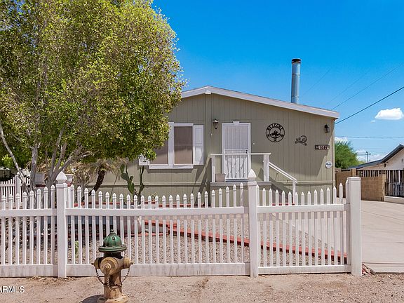 3rd image of 1049 S WARNER Drive