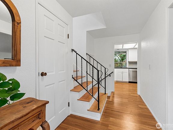 3rd image of 12828 NE 136th Street