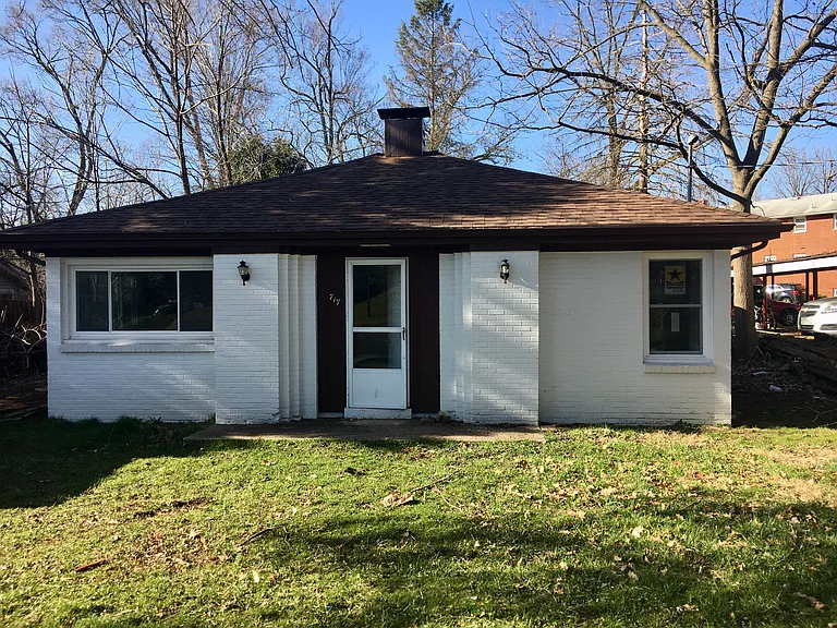 717 Royce Ave — Photo 5