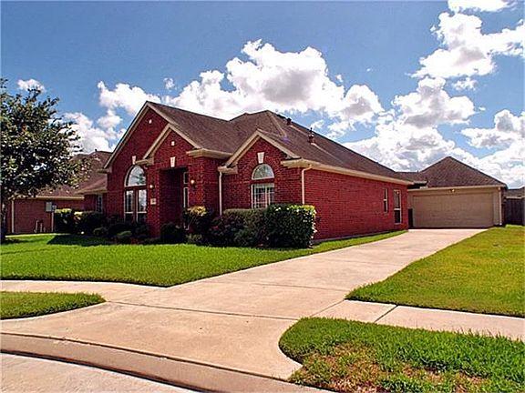 3rd image of 3110 Bruno Way