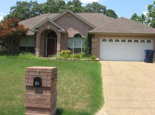 22 Spring Dr, Maumelle, AR 72113