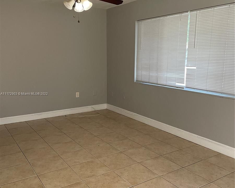 1st image of 2040 NE 170th St #6
