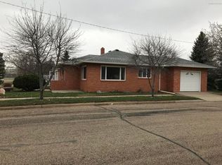 127 N Maple St, Hebron, ND 58638