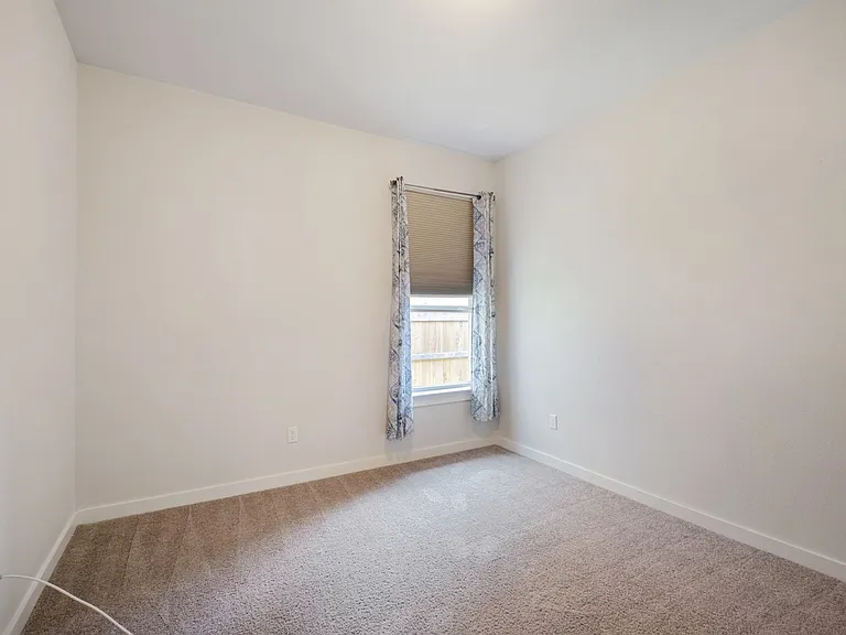 228 Trellis Blvd — Photo 17
