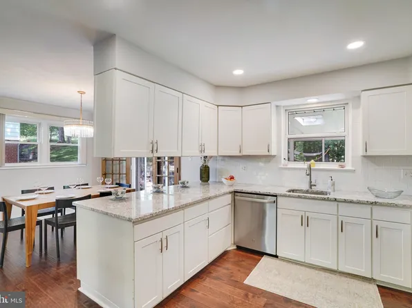 4705 Exeter St, Annandale, VA 22003