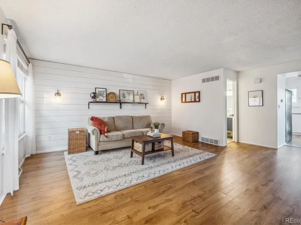 4349 E Maplewood Way, Centennial, CO 80121