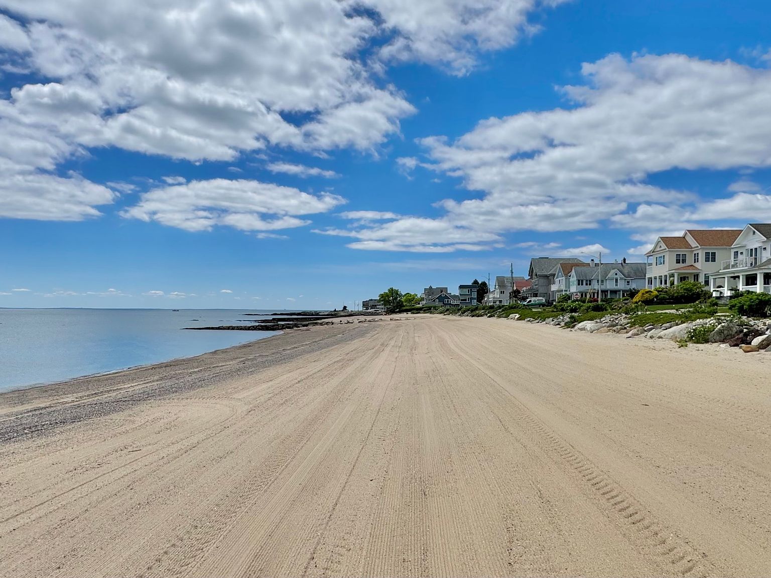 morning town様 Days Inn by Wyndham Sharonville | Sharonville, OH Hotels