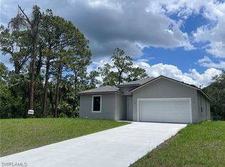 8002 Royal Cir, Labelle, FL 33935