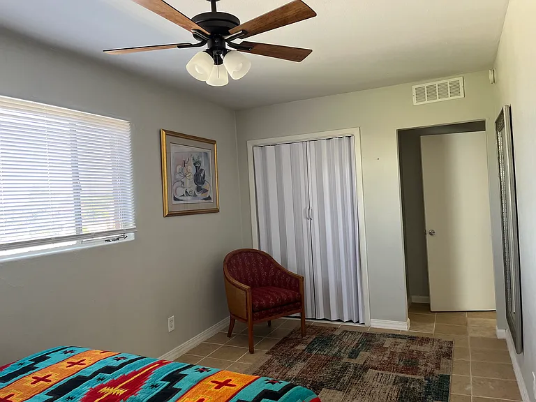 large and Updated 776 SF 1 Bedroom just 4 Blocks From UNM — Photo 12