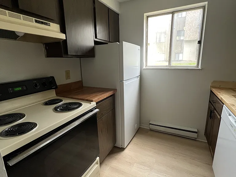 1885 Turner Blvd #B — Photo 4
