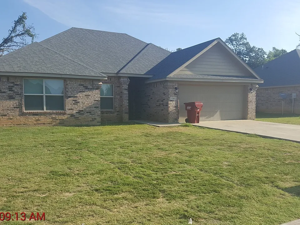 1132 Wind Haven Dr