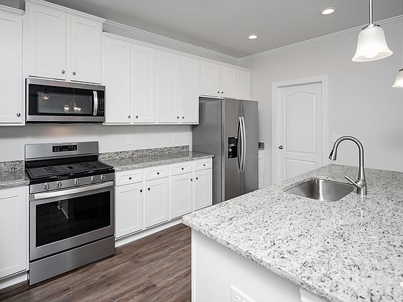 Stainless steel appliances included