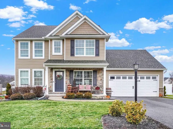 300 Andrew Dr, York, PA 17404