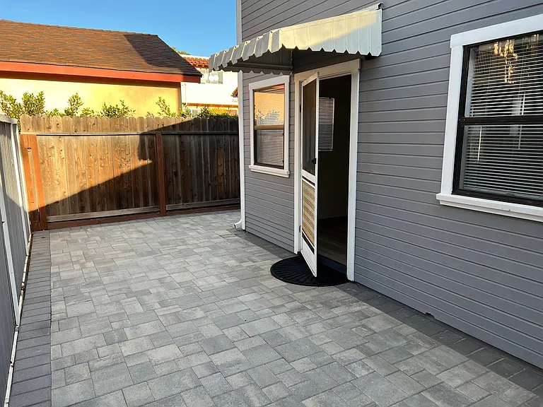1505 Castillo St — Photo 12