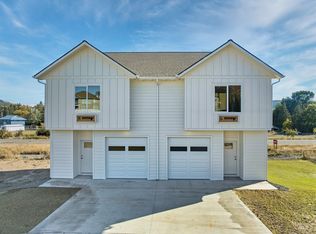 2815 Cyprus Cir, Moscow, ID 83843