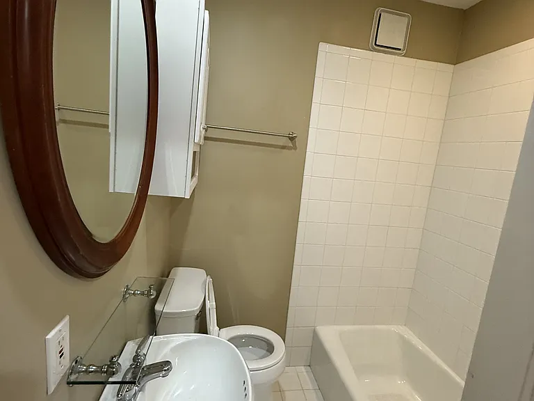 2068 Walton Way #201 — Photo 17