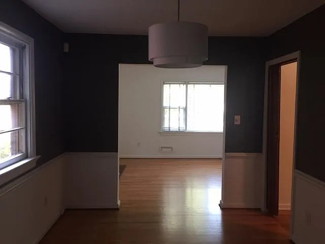 3902 Floyd Ave — Photo 6