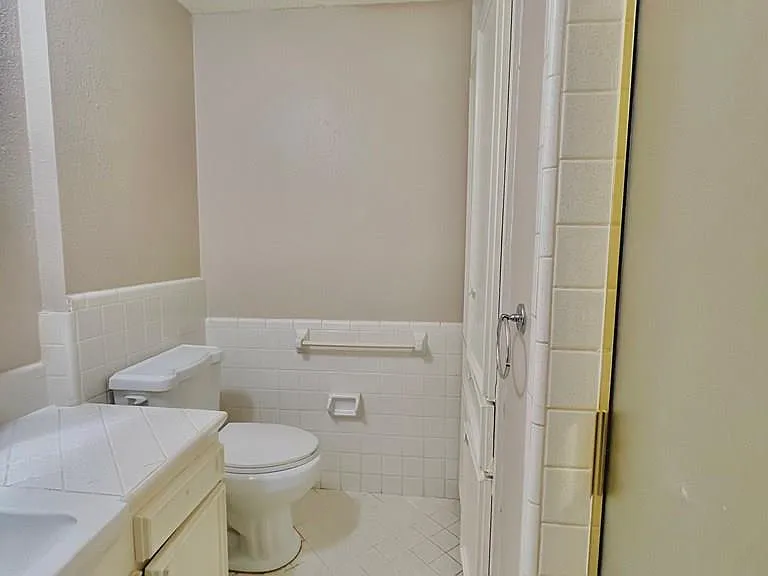 6 Country Club Rd — Photo 21