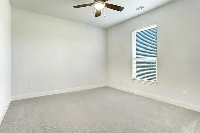 104 Lazy Oak Pl — Photo 32